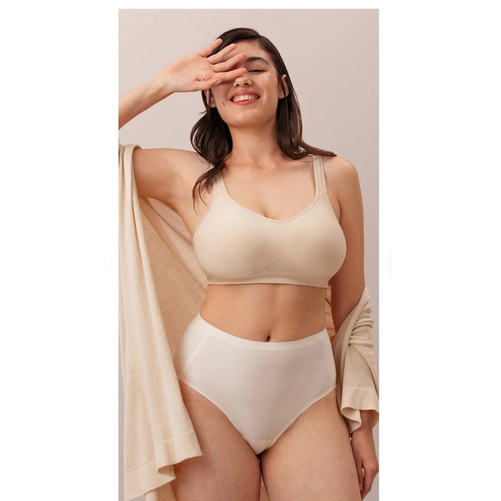 Shapermint Essentials Everyday Comfort Straps Wireless Shaping Bra Chai 2XL